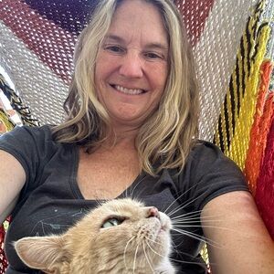 Meet your Posher, Lori